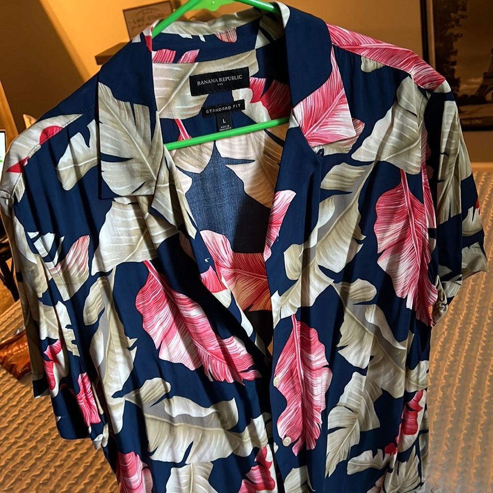 Banana Republic Short Sleeve Button Down